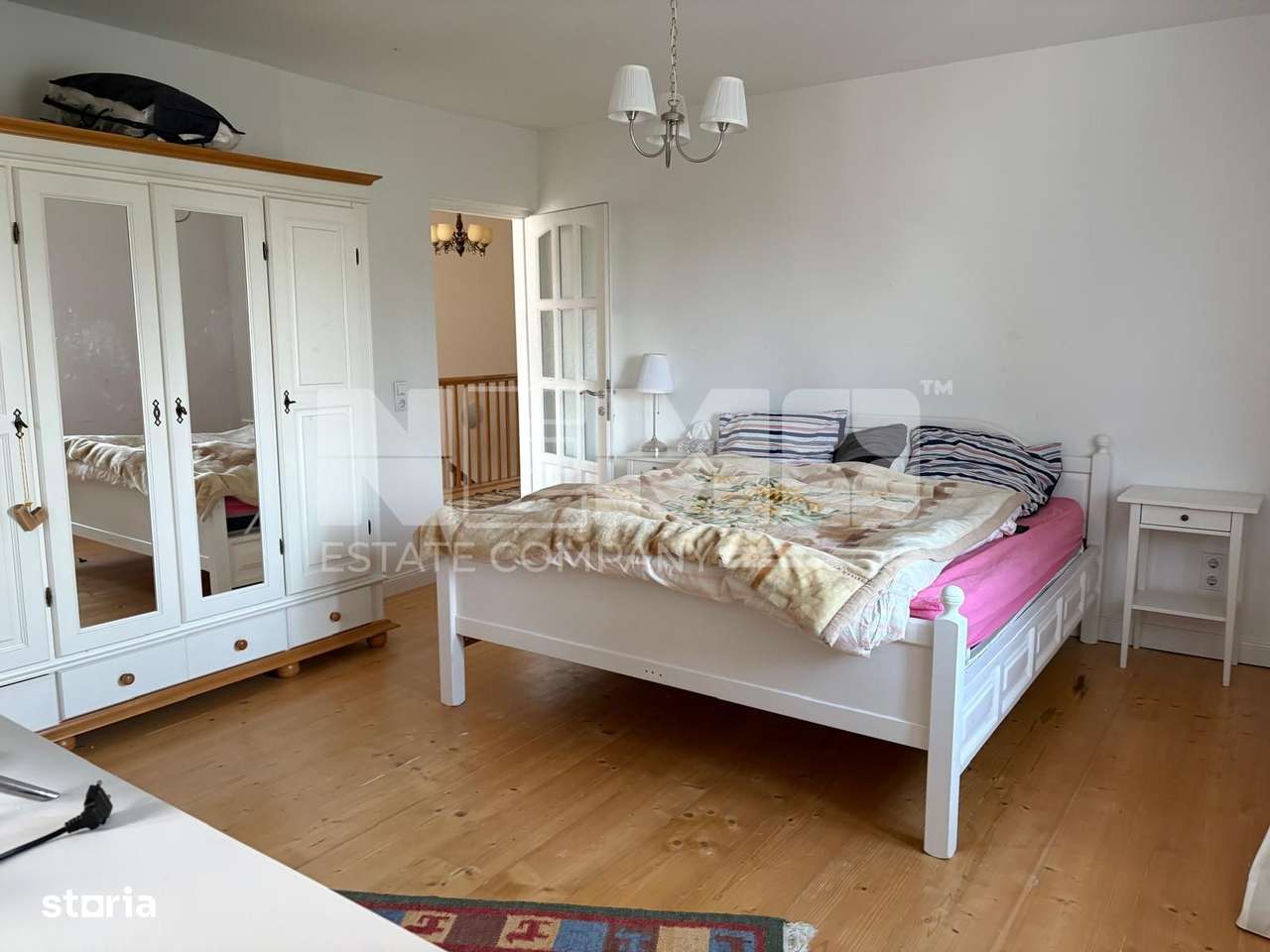 CASĂ TIP DUPLEX | ÎNTR-O ZONĂ LINIȘTITĂ | 6 CAMERE | RĂDĂUȚI - Imagine principală: 1/15