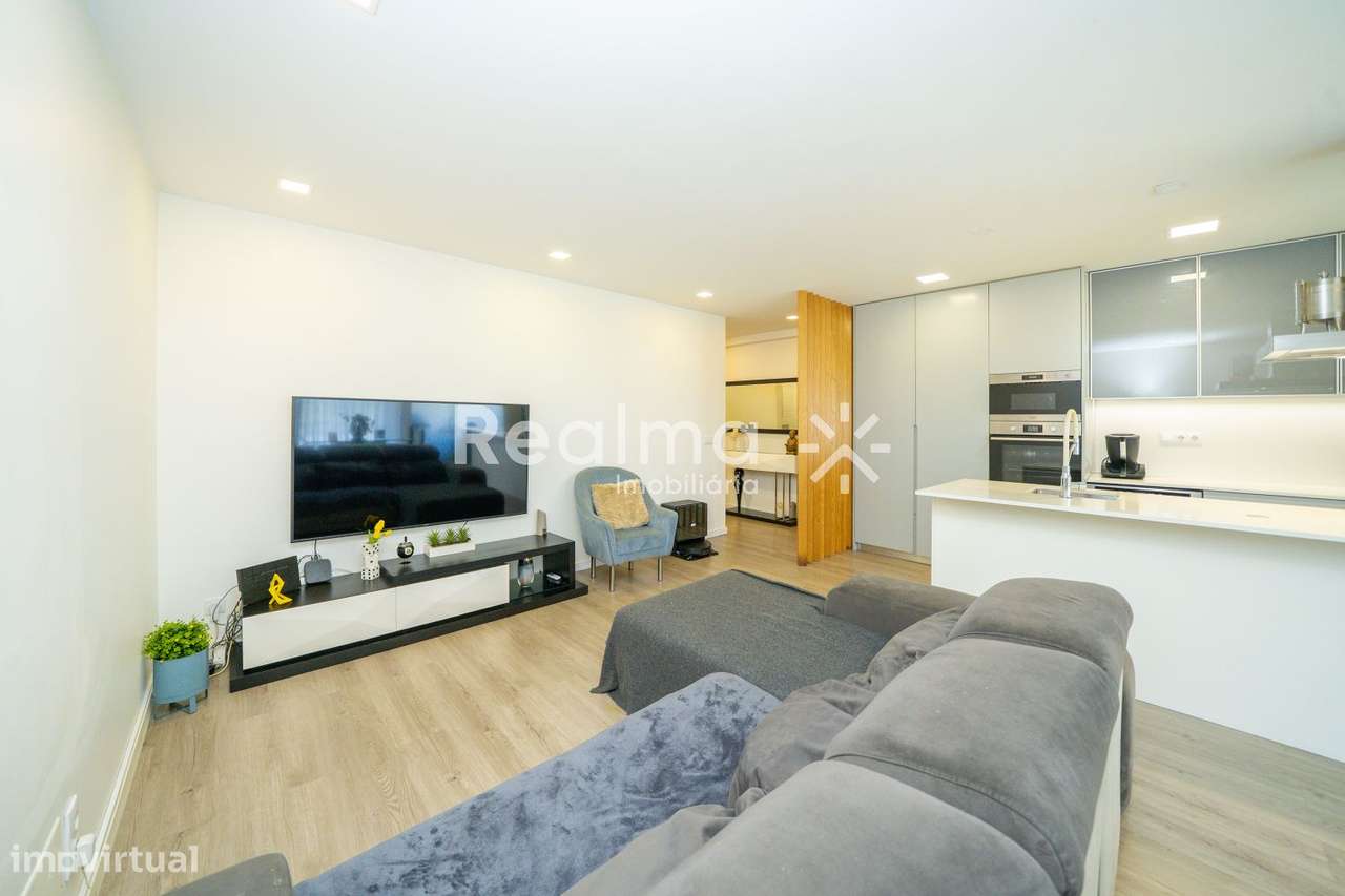 Apartamento T3 Areal- Totalmente Renovado-14