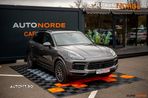 Porsche Cayenne - 1