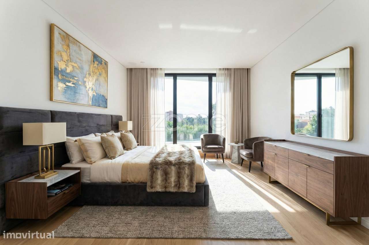 Moradia Luxo T4 com piscina aquecida na praia da Madalena - Grande imagem: 2/60