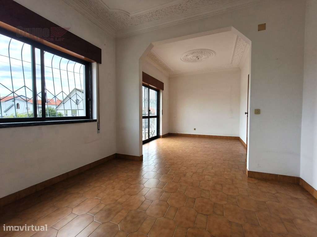 Fantástica Moradia Isolada T3 com Sótão, Cave e Churrasqueira em Qu...-16