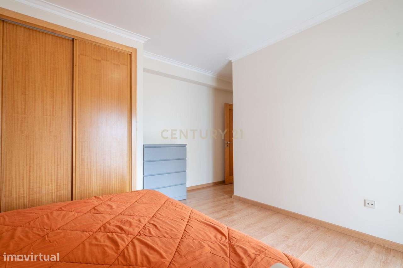 Apartamento T3 c/ garagem - Grande imagem: 4/32