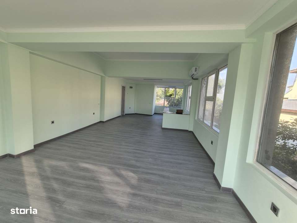 Casa de vanzare in Alexandria – Central, 7 camere, 4 spatii comercia - Imagine principală: 4/19