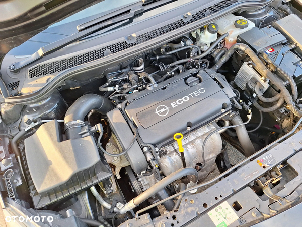 Opel Astra IV 1.6 Active EU6 - 17