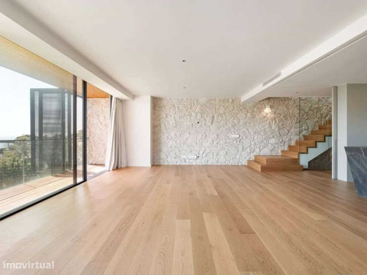 Moradia V4 Luxo na Costa da Guia-6