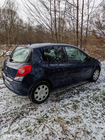 Renault Clio 1.2 16V Authentique - 1