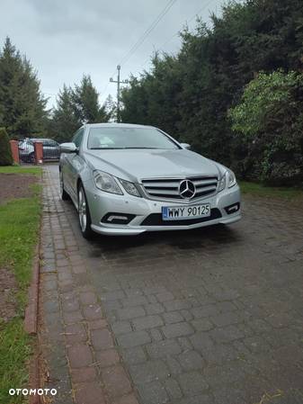 Mercedes-Benz Klasa E 250 CGI BlueEffICIENCY - 2