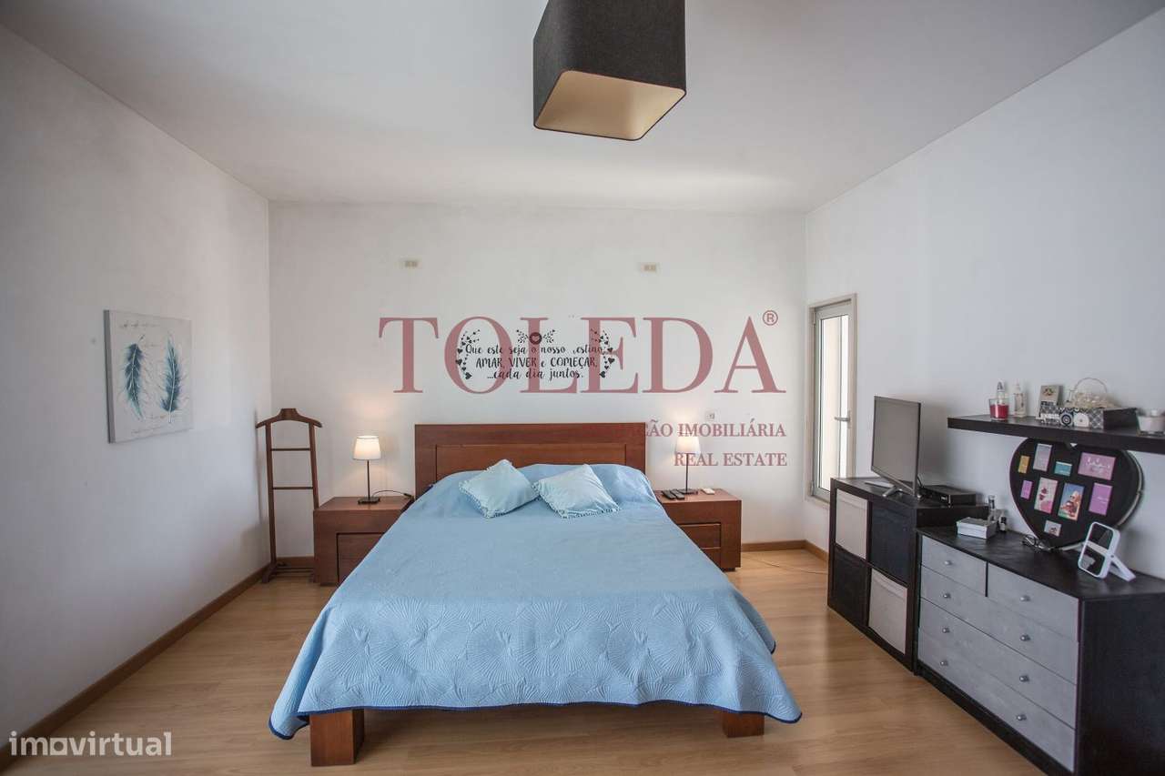 Moradia 4 Pisos com 474m2-51