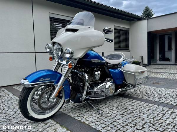 Harley-Davidson FLH Electra Glide - 1