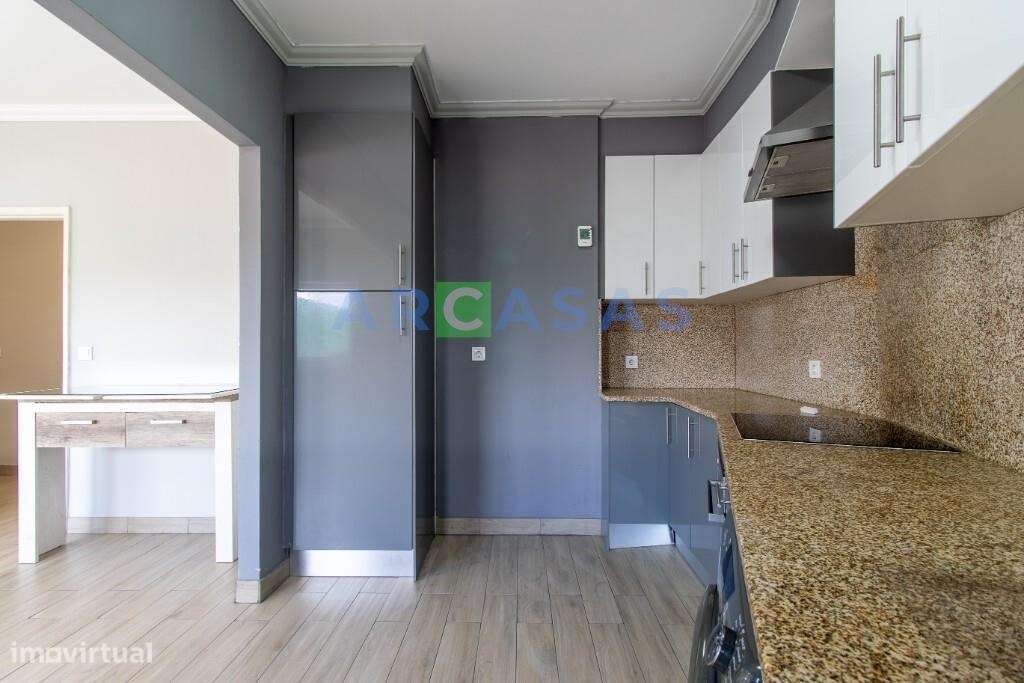 Andar moradia V3 com 2 garagens fechadas em São Cosme, Gondomar-5