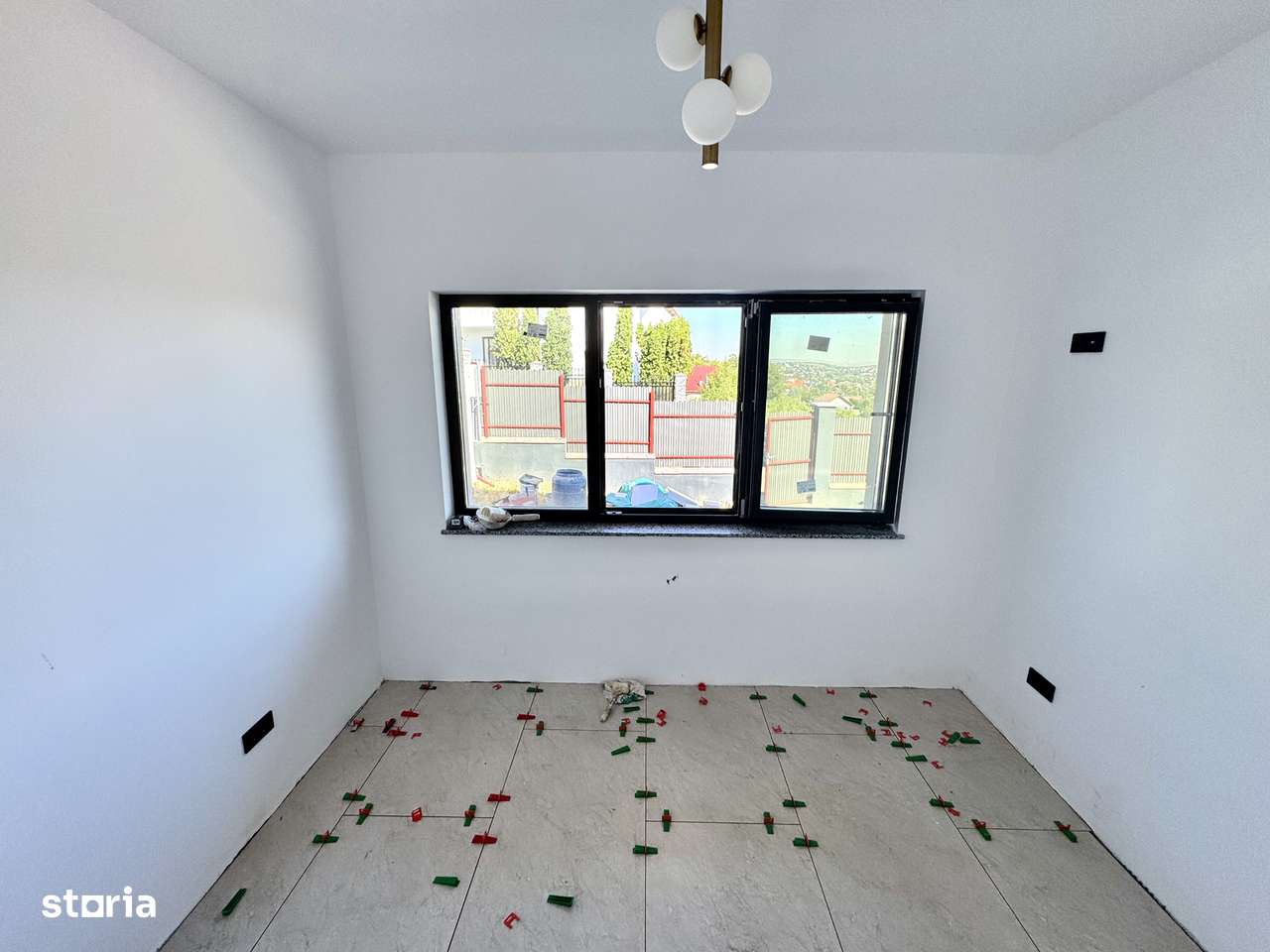 5 camere! Dormitor jos! CANALIZARE! Vila Bucium-intrare Barnova - Imagine principală: 5/11