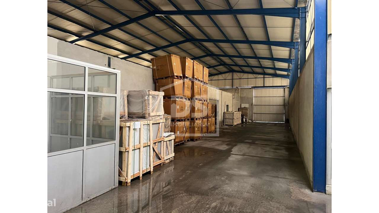 Armazém  Venda em Marinha Grande,Marinha Grande - Grande imagem: 5/44