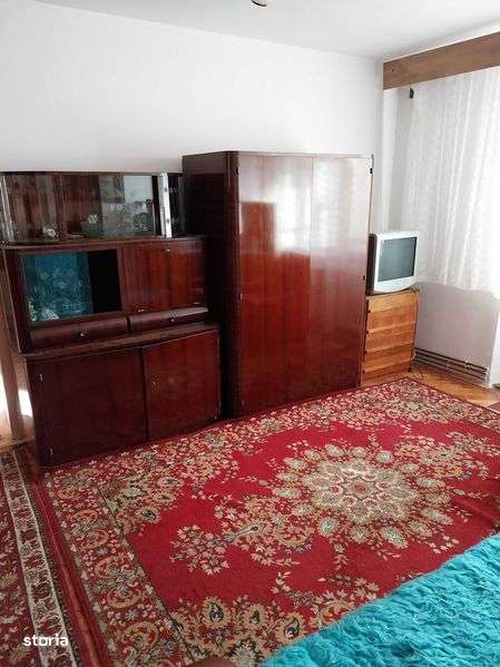 Vand ap 2 camere Liliacului . - Imagine principală: 5/8