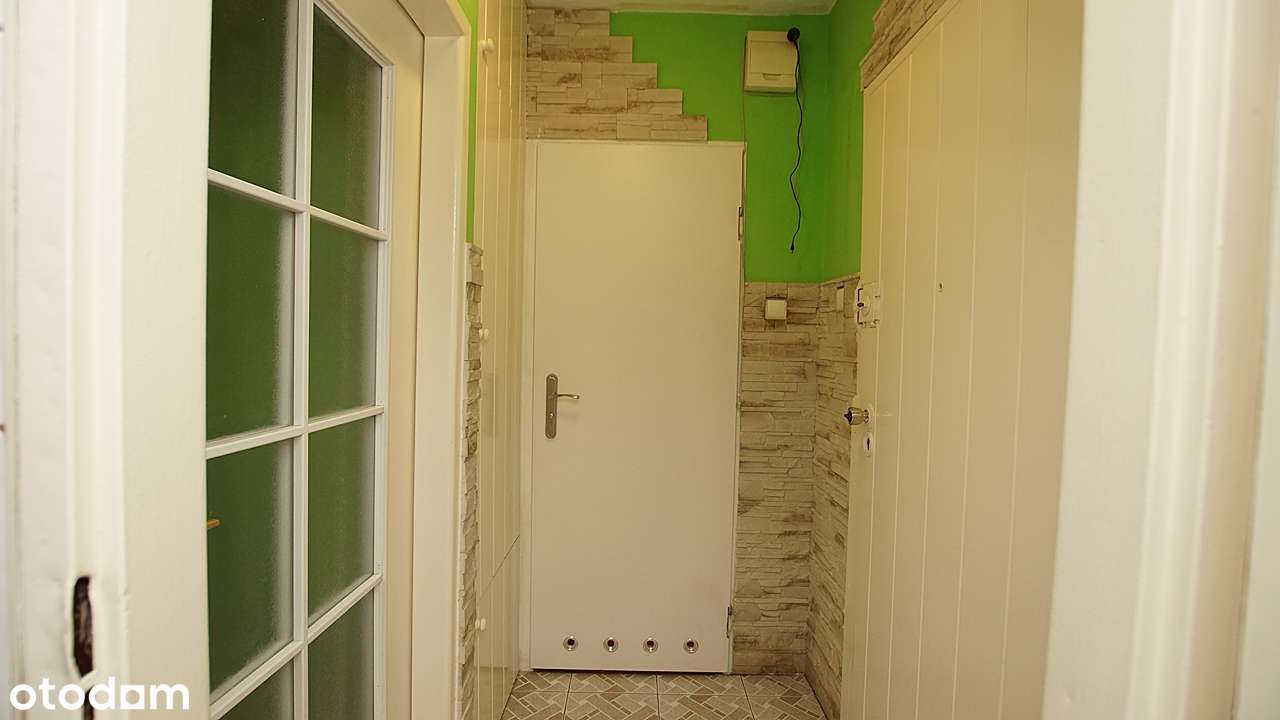 W Centrum miasta Płocka 2 pokojowe mieszkania poleca się do sprzedaży!-9