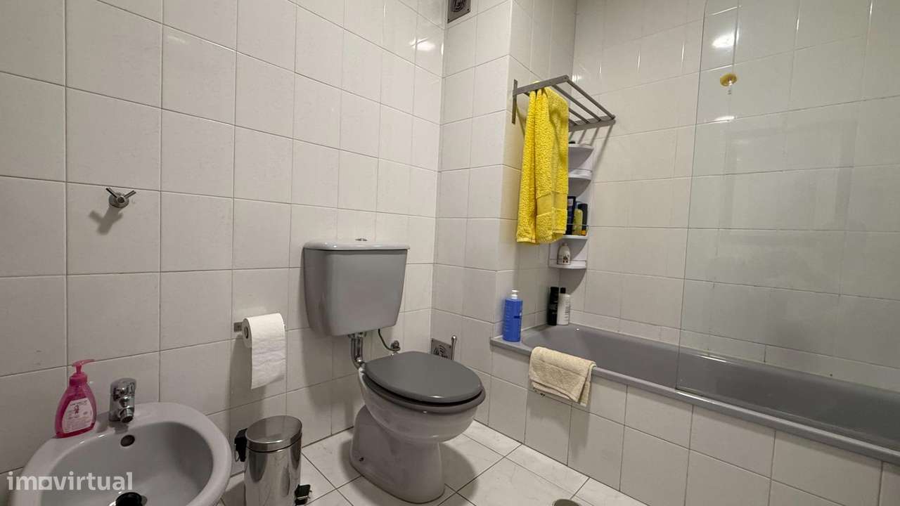 Apartamento T3 (Renovado)-9