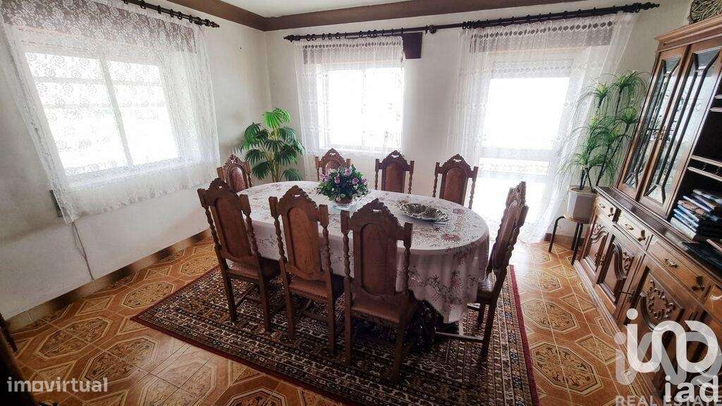 Moradia isolada T4 em Freineda - Grande imagem: 4/33