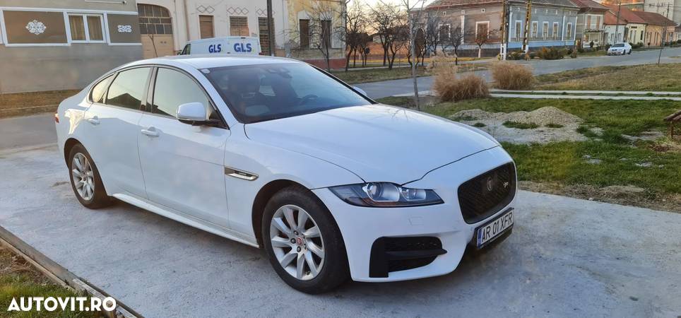 Jaguar XF 20d AWD R-Sport - 2