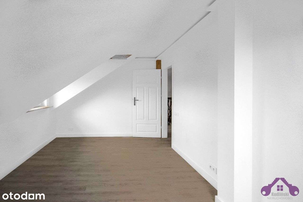 Rezydencjonalny bliźniak na granicy Poznania-13