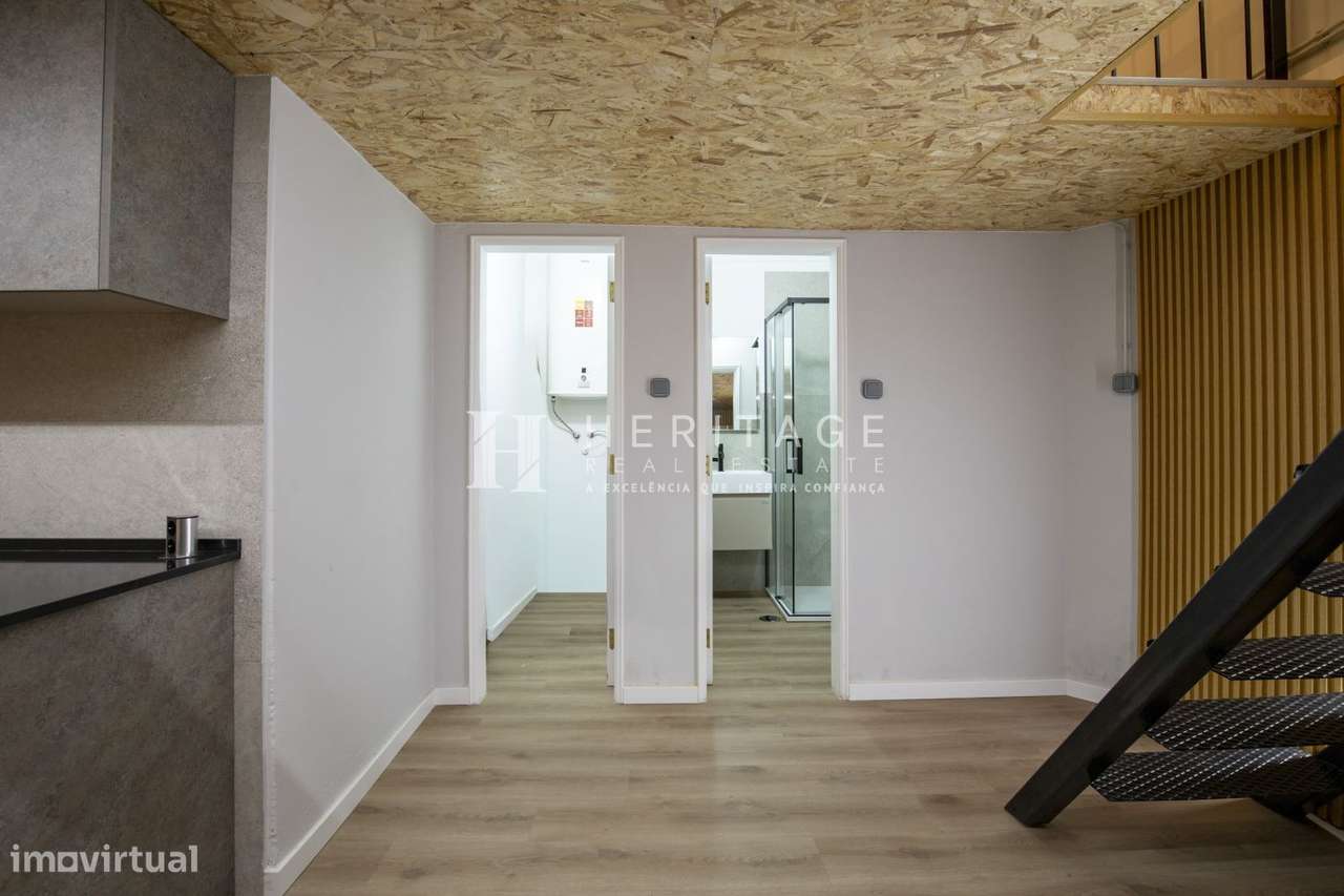 Loja situada na Rua Alexandre Herculano-27