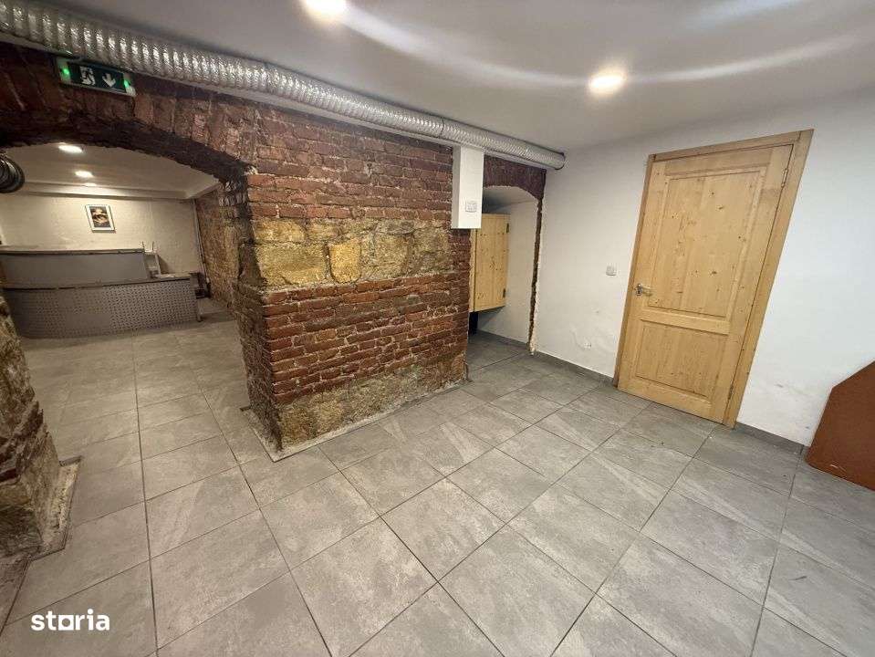 Spatiu comercial la subsol, zona Centrala, 207 MP - Imagine principală: 2/5