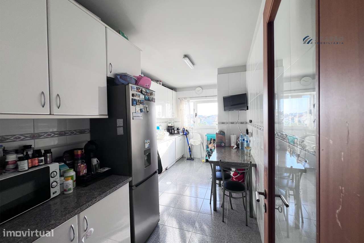 Apartamento T2 com Exposição Solar Nascente/Poente - Moreira da Maia-0