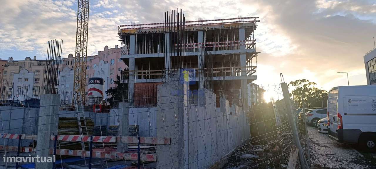 Última Unidade Disponível -Empreendimento–Nova Construção em Fitares,-2