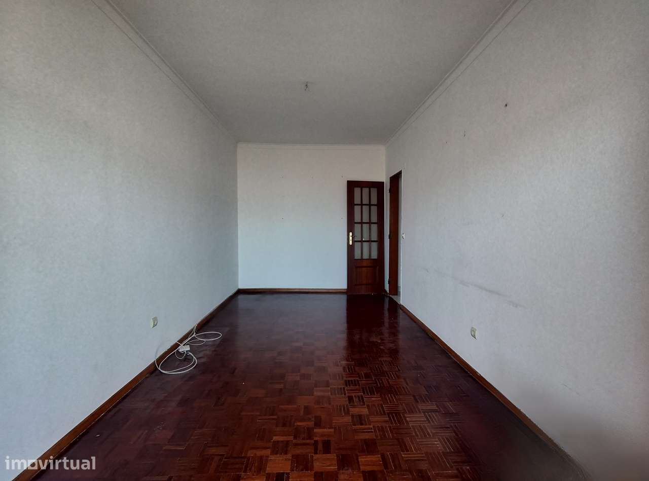 Apartamento T2 com Varanda e Elevador em Setúbal - 231.000€ - Grande imagem: 5/17