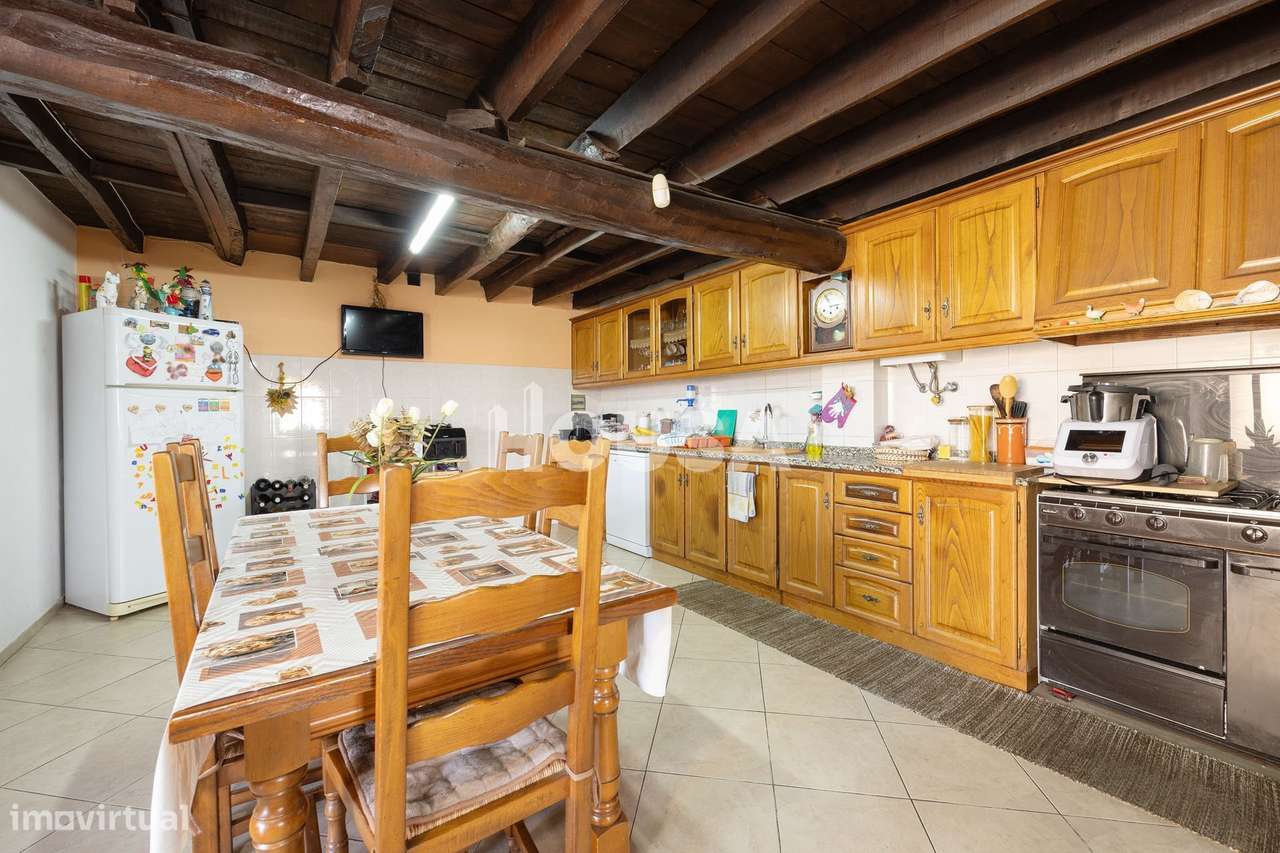 Moradia T3 com terreno de 2.157 m² – Raposeira, Colmeias | Leiria-6