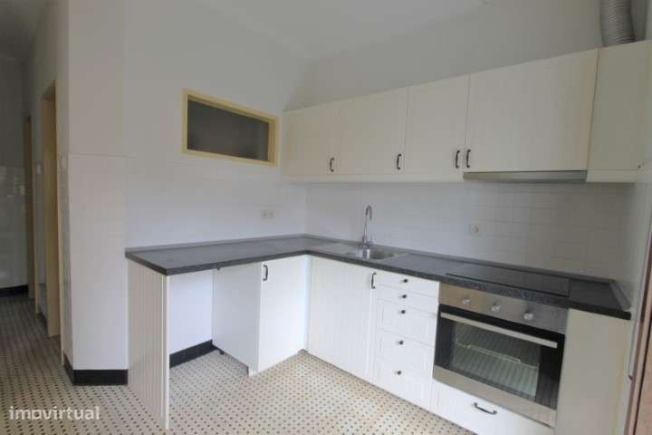 T4 Centro do Porto- D. João IV/ S. Lazaro- Metro - Grande imagem: 3/18