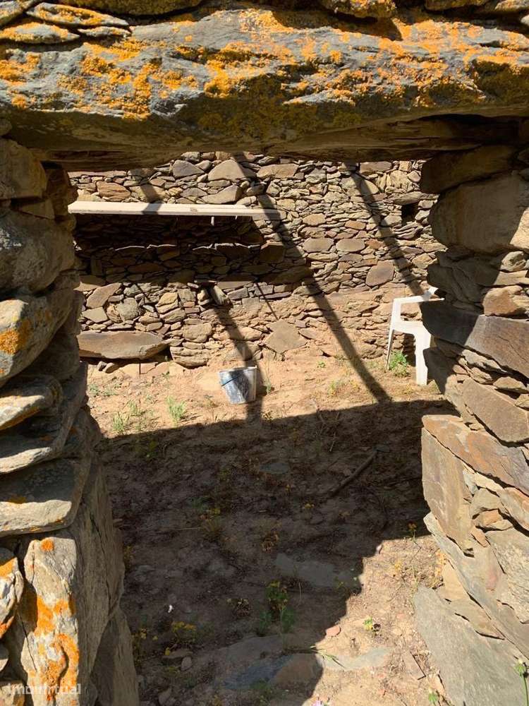 Terreno - Rua Serro da Vinha Alcoutim - Algarve - Grande imagem: 2/7