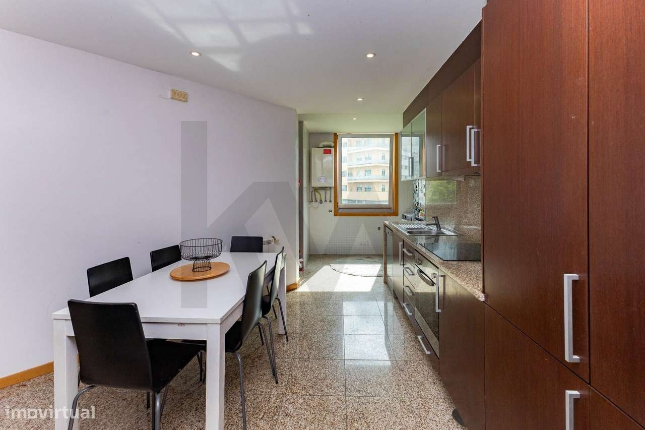 Apartamento T4 com garagem em Mourões, Póvoa de Varzim-10