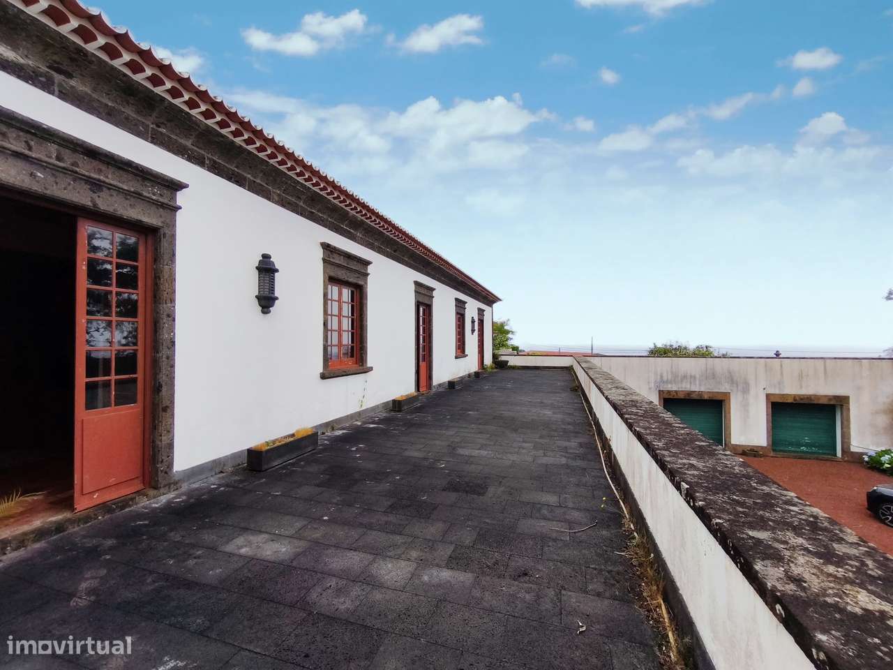 Solar Centenário de Encanto Histórico com Vista Inigualável na Ilha de-29