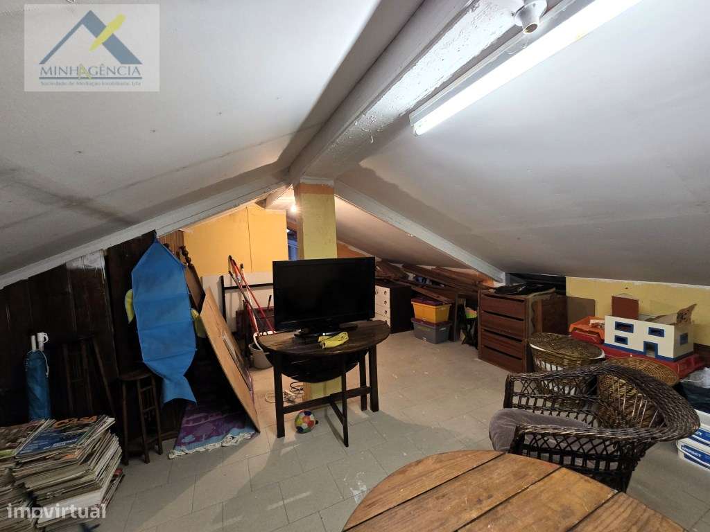 Apartamento Duplex de 6 assoalhadas em Setúbal-25