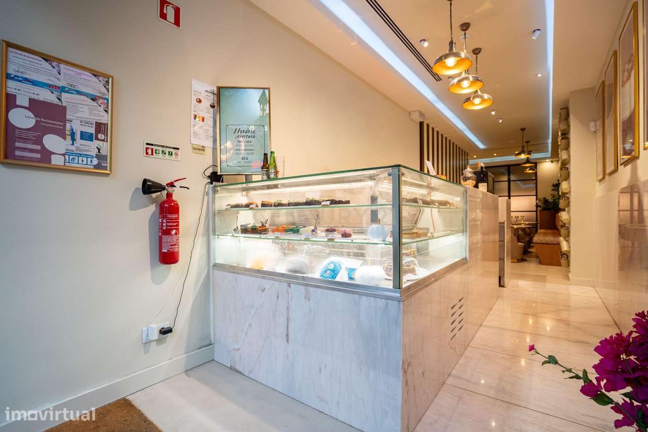 Loja totalmente remodelada - Trespasse Campo de Ourique - Grande imagem: 2/25
