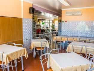 Trespasse do Café Restaurante Monumental, junto ao Polo I da UBI. - Grande imagem: 3/22