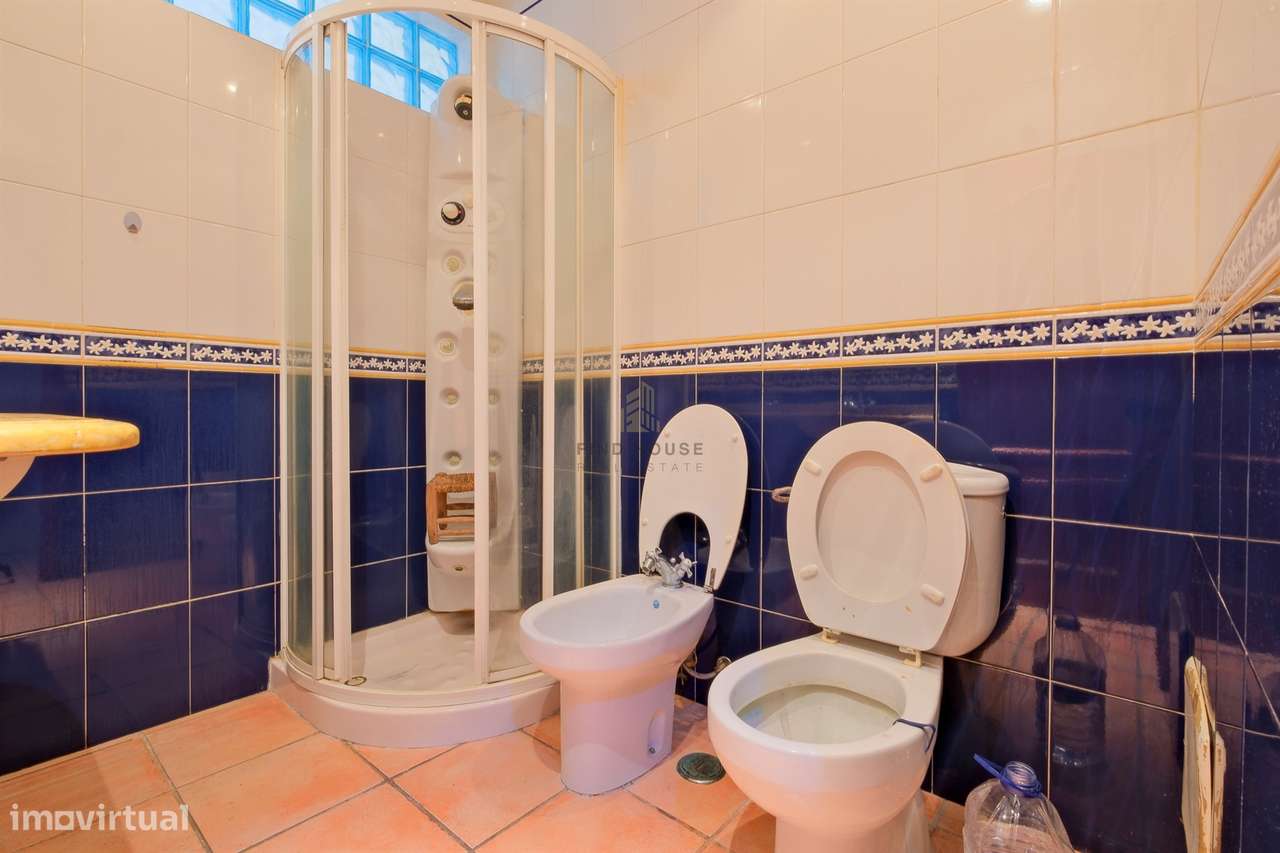 Vende-se Apartamento T3 no centro do Barreiro-7