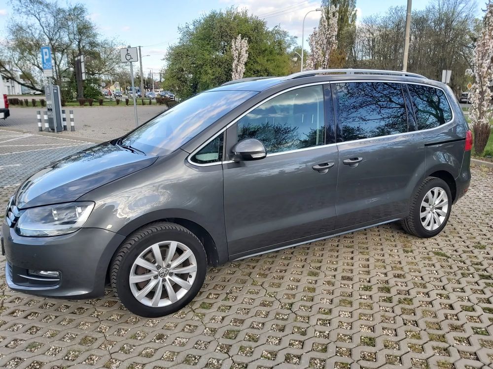 Volkswagen Sharan II 2.0 TDI DPF Highline 2011
