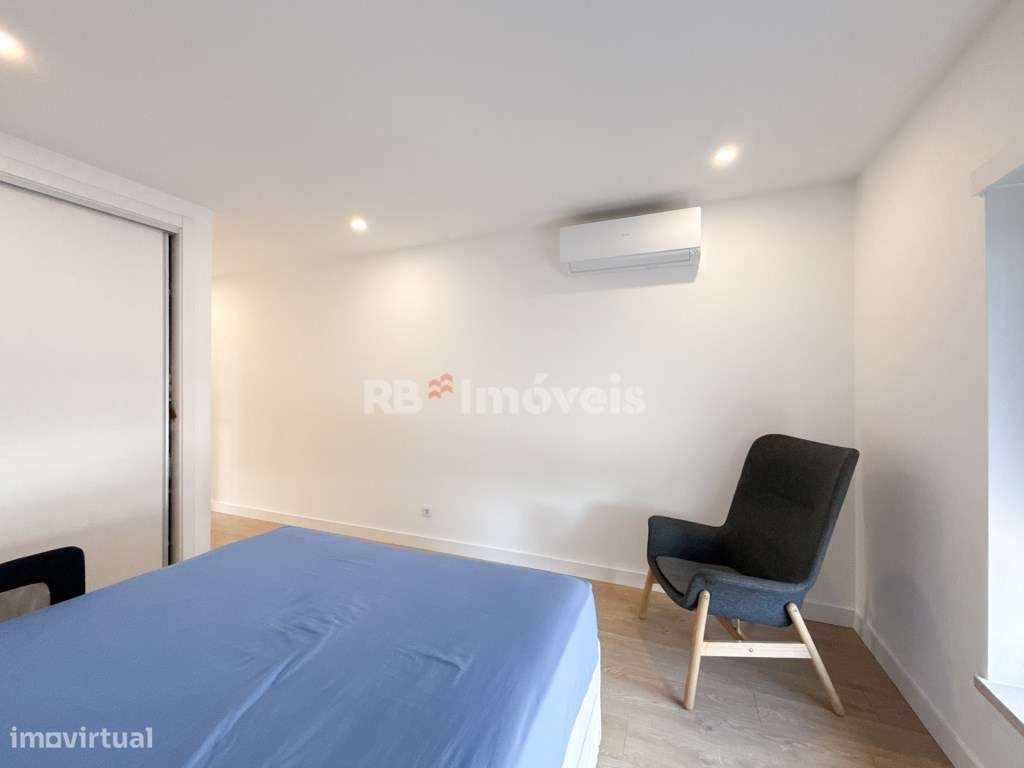 Apartamento T3 Semi-Novo, c/ Garagem - em Constância-28