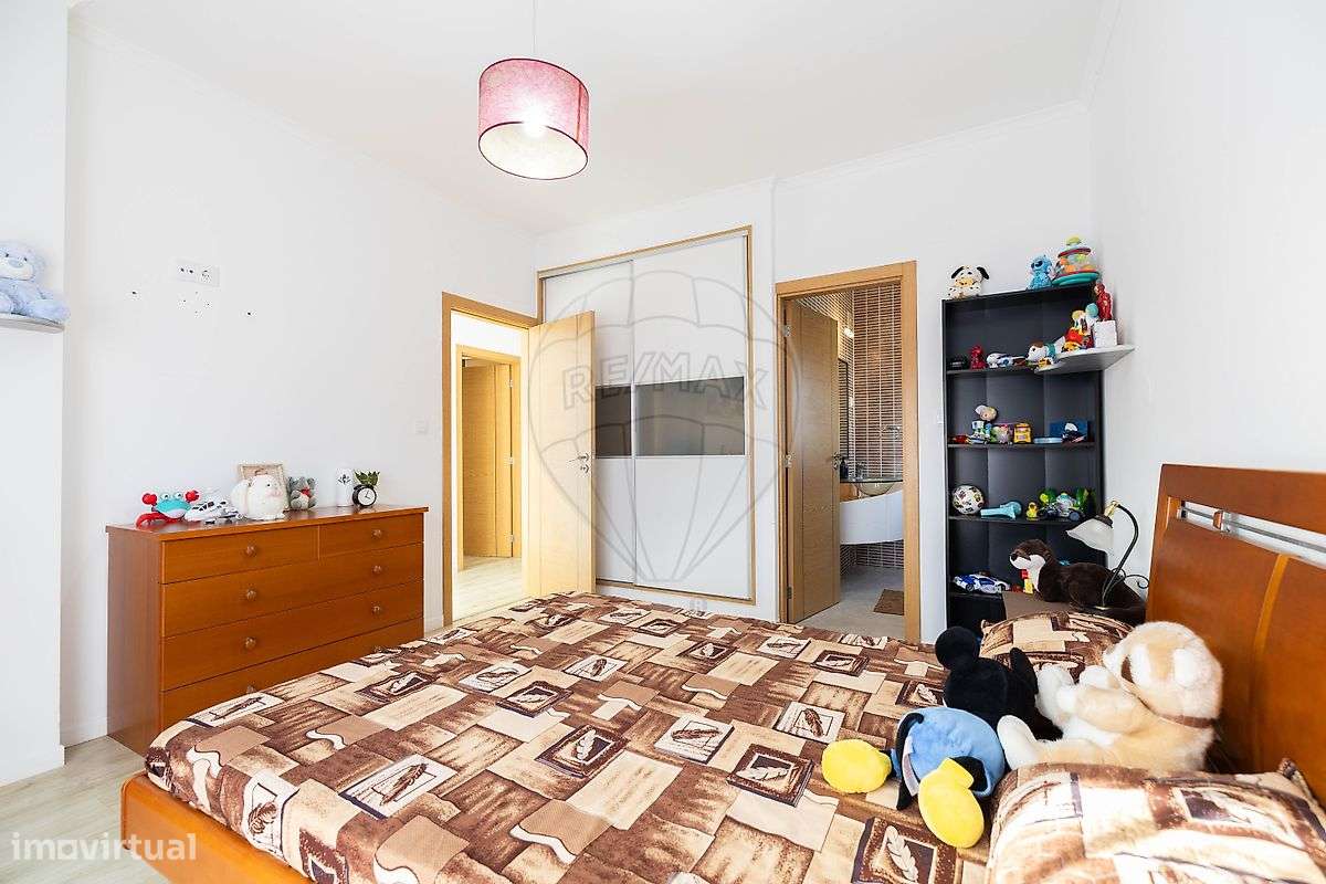 Moradia T5 para venda-27