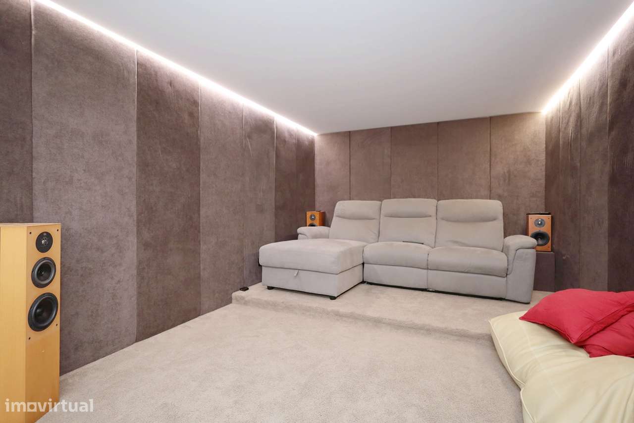 Moradia T6 – Belas Clube de Campo – Golfe – Auto sustentável-52