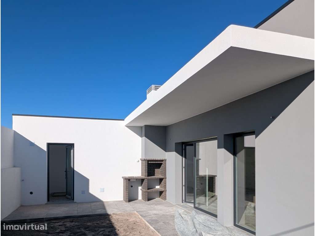 Moradia Isolada T4 Térrea a Venda No Pinhal do General-6
