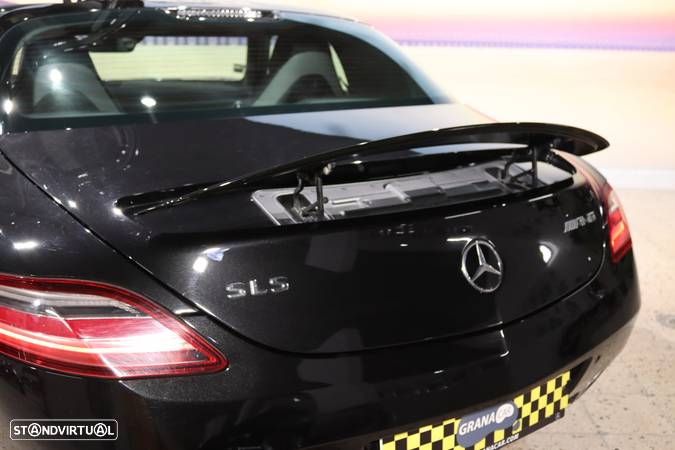 Mercedes-Benz SLS 63 AMG Standard - 9