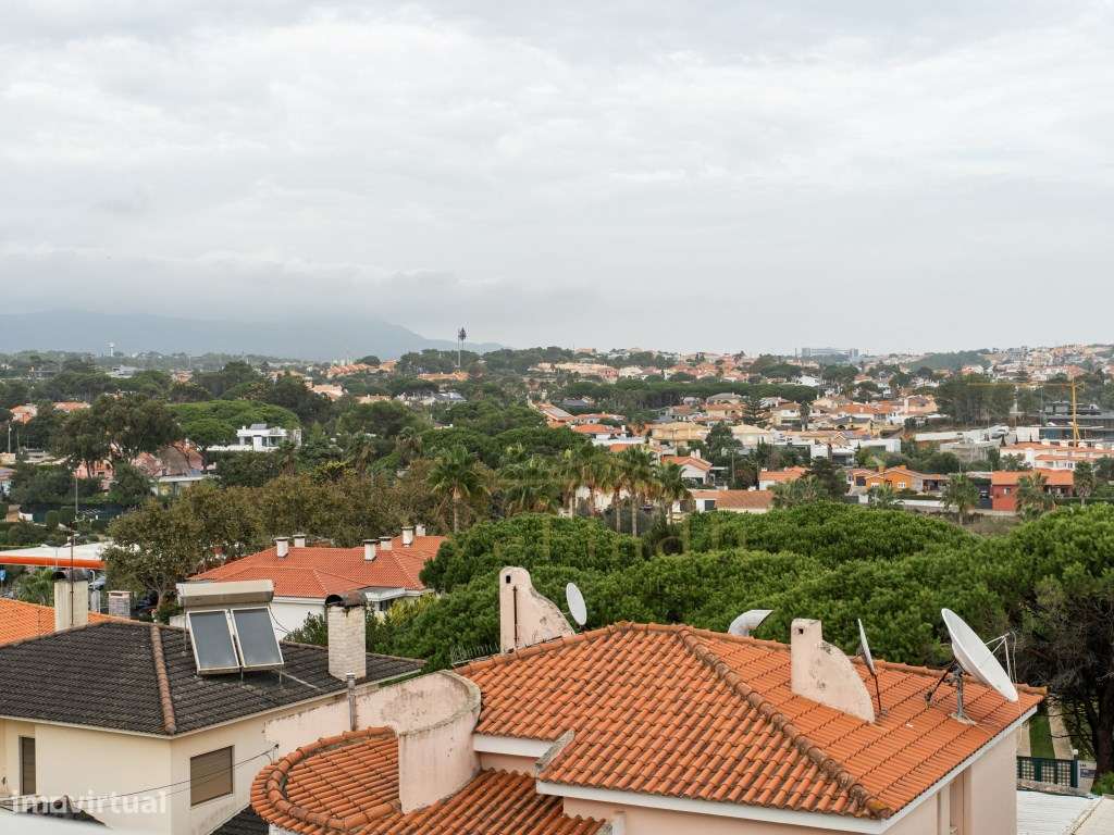 Magnífico T2 com Sótão Aproveitado (Estúdio) independente e Terraço...-6