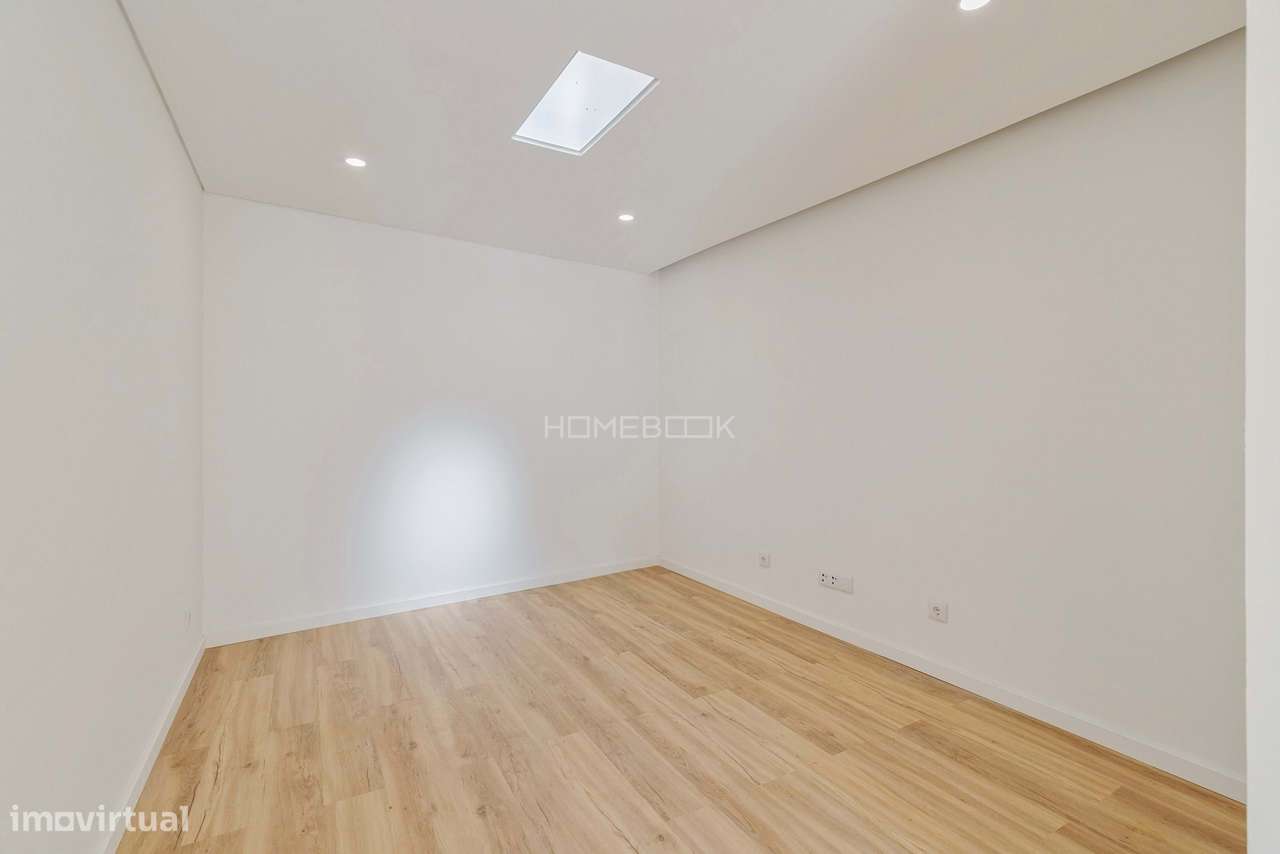 T1+1 Remodelado no Coração da Baixa Comercial de Setúbal-12