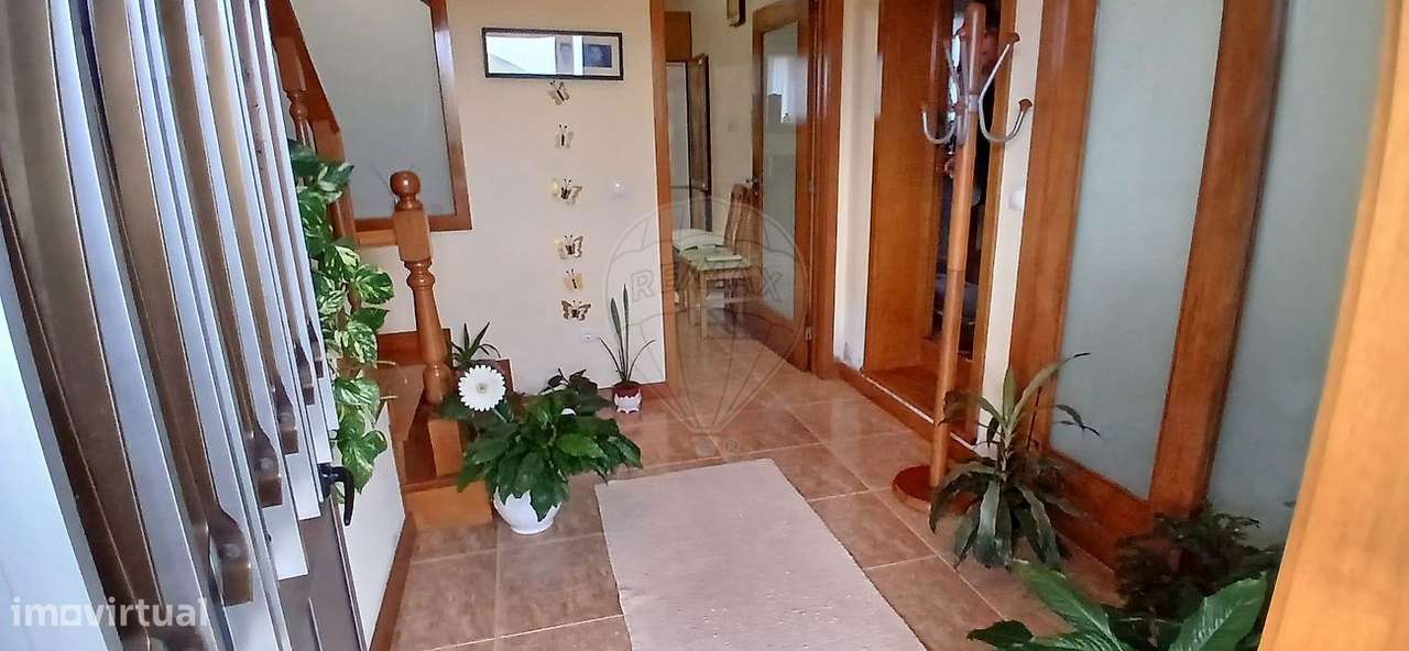 Moradia T4 para venda-9