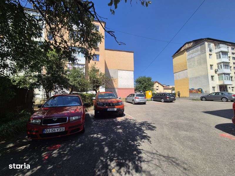Garsonieră confort 1 de vânzare – Târgu Jiu, strada 9 Mai — fotografia 1
