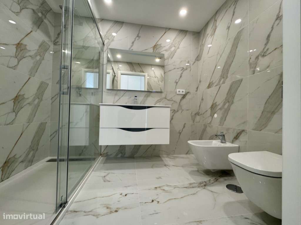 Apartamento T2 | Suíte | varanda |open space | Arrecadação-9