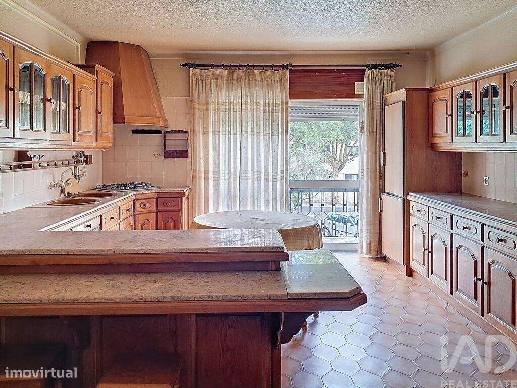 Apartamento T2 em Fátima de 110,2 m2 - Grande imagem: 2/20
