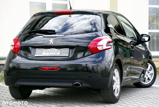 Peugeot 208 120 VTI Intuitive - 25