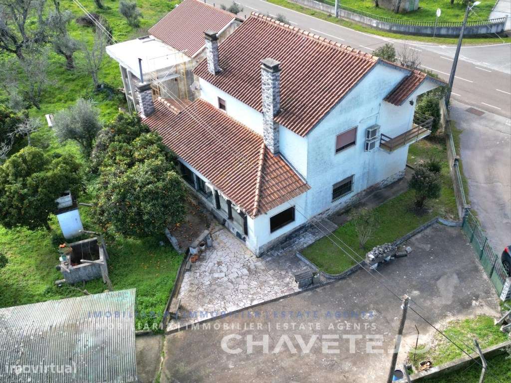 Quinta com moradia, garagem e furo a poucos minutos da Albufeira do... - Grande imagem: 3/35